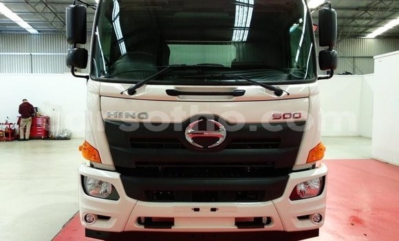 Buy Used Hino Ranger Green Truck in Maseru in Maseru Buy Used Hino Ranger Green Truck in Maseru in Maseru