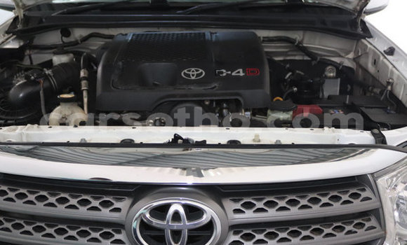 اشتري مستعمل Toyota Fortuner Green سيارة في Maputsoe في Leribe اشتري مستعمل Toyota Fortuner Green سيارة في Maputsoe في Leribe
