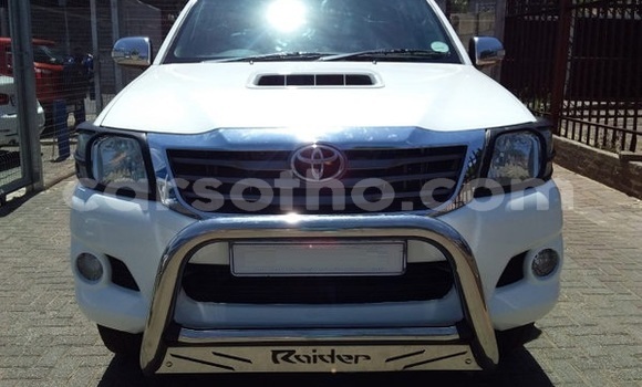 Sayi Na hannu Toyota Hilux Green Mota in Maputsoe a Leribe Sayi Na hannu Toyota Hilux Green Mota in Maputsoe a Leribe