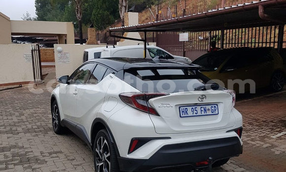 Buy Used Toyota RAV4 Green Car in Maseru in Maseru Buy Used Toyota RAV4 Green Car in Maseru in Maseru