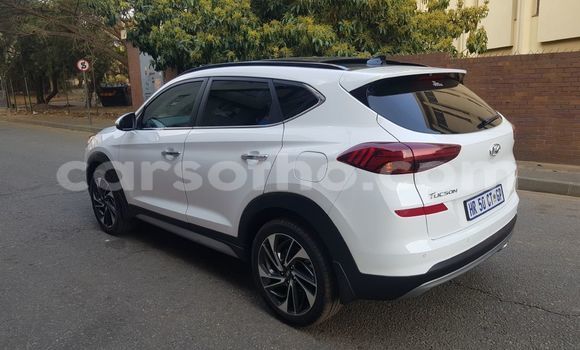 Sayi Na hannu Hyundai Tucson White Mota in Maseru a Maseru Sayi Na hannu Hyundai Tucson White Mota in Maseru a Maseru