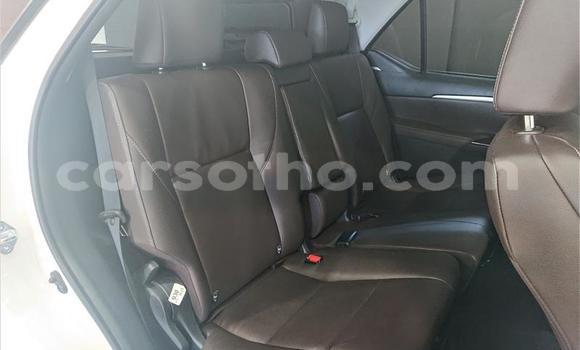 Buy Used Toyota Fortuner White Car in Maseru in Maseru Buy Used Toyota Fortuner White Car in Maseru in Maseru