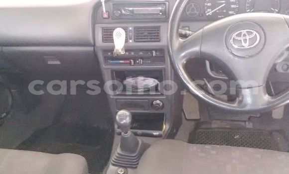 Sayi Na hannu Toyota Corolla Red Mota in Maputsoe a Leribe Sayi Na hannu Toyota Corolla Red Mota in Maputsoe a Leribe