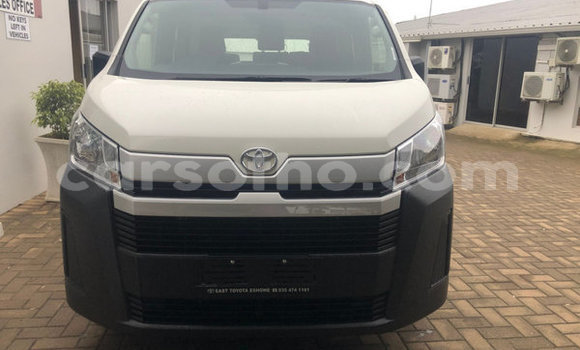 Buy Used Toyota Hilux White Car in Maseru in Maseru Buy Used Toyota Hilux White Car in Maseru in Maseru
