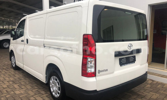 Buy Used Toyota Hilux White Car in Maseru in Maseru Buy Used Toyota Hilux White Car in Maseru in Maseru