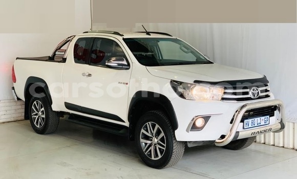 Acheter Occasion Voiture Toyota Hilux Blanc à Maseru, Maseru Acheter Occasion Voiture Toyota Hilux Blanc à Maseru, Maseru
