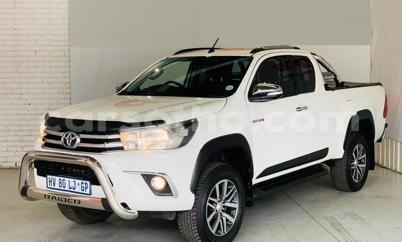 Acheter Occasion Voiture Toyota Hilux Blanc à Maseru, Maseru Acheter Occasion Voiture Toyota Hilux Blanc à Maseru, Maseru