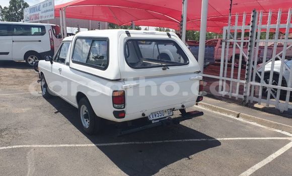 Sayi Na hannu Nissan 350Z White Mota in Maseru a Maseru Sayi Na hannu Nissan 350Z White Mota in Maseru a Maseru