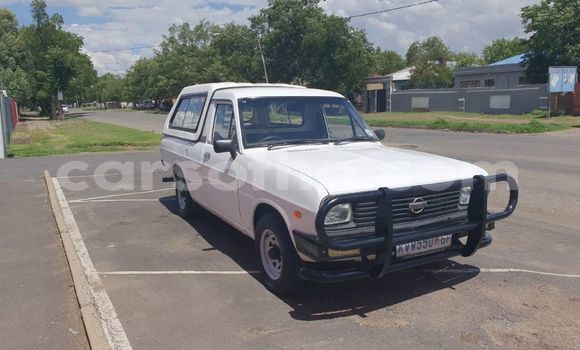 Sayi Na hannu Nissan 350Z White Mota in Maseru a Maseru Sayi Na hannu Nissan 350Z White Mota in Maseru a Maseru