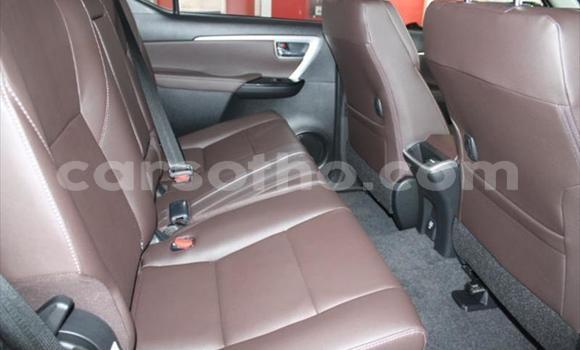 Acheter Occasion Voiture Toyota Fortuner Blanc à Maseru, Maseru Acheter Occasion Voiture Toyota Fortuner Blanc à Maseru, Maseru