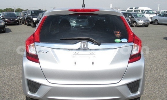 Sayi Na hannu Honda FIT Silver Mota in Maseru a Maseru Sayi Na hannu Honda FIT Silver Mota in Maseru a Maseru