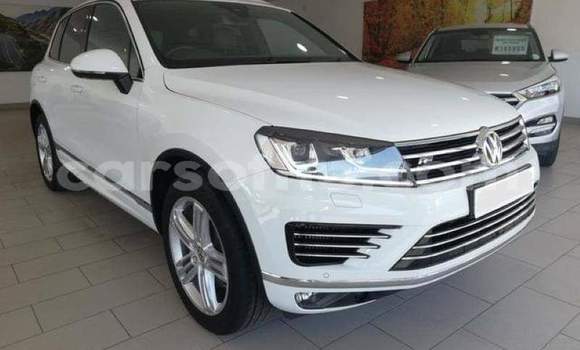 اشتري مستعمل Volkswagen Tiguan White سيارة في Hlotse في Leribe اشتري مستعمل Volkswagen Tiguan White سيارة في Hlotse في Leribe