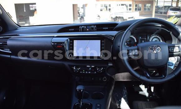 Buy Used Toyota Hilux Green Car in Maputsoe in Leribe Buy Used Toyota Hilux Green Car in Maputsoe in Leribe
