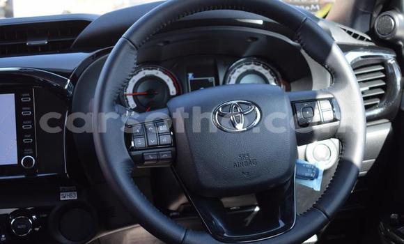 Buy Used Toyota Hilux Green Car in Maputsoe in Leribe Buy Used Toyota Hilux Green Car in Maputsoe in Leribe