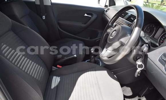 Buy Used Volkswagen Polo White Car in Hlotse in Leribe Buy Used Volkswagen Polo White Car in Hlotse in Leribe