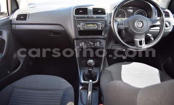 Buy Used Volkswagen Polo White Car in Hlotse in Leribe Buy Used Volkswagen Polo White Car in Hlotse in Leribe