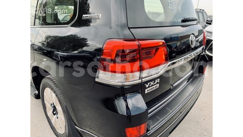 Big with watermark toyota land cruiser maseru import dubai 14449