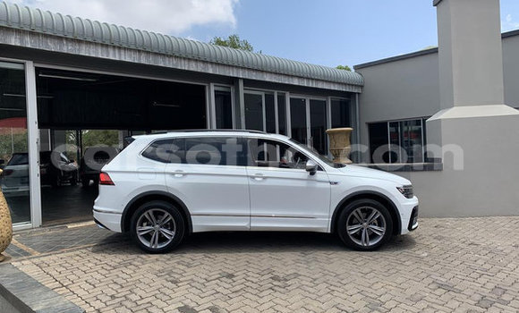 اشتري مستعمل Volkswagen Tiguan White سيارة في Maputsoe في Leribe اشتري مستعمل Volkswagen Tiguan White سيارة في Maputsoe في Leribe