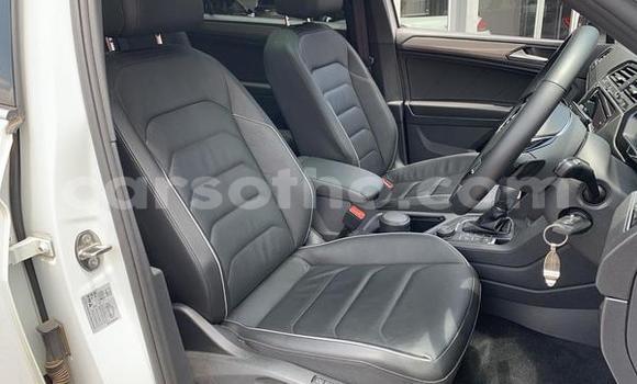 اشتري مستعمل Volkswagen Tiguan White سيارة في Maputsoe في Leribe اشتري مستعمل Volkswagen Tiguan White سيارة في Maputsoe في Leribe