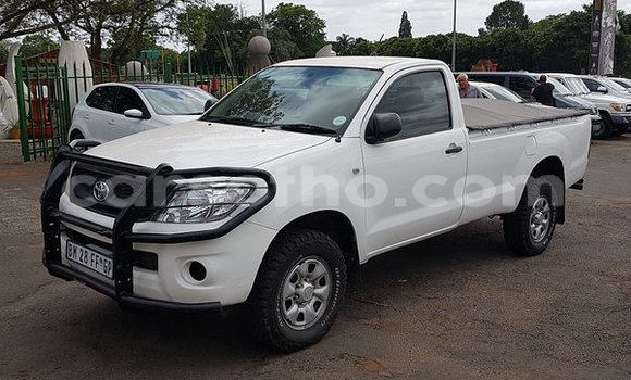 Acheter Occasion Voiture Toyota Hilux Blanc à Butha–Buthe, Thaba-Tseka Acheter Occasion Voiture Toyota Hilux Blanc à Butha–Buthe, Thaba-Tseka