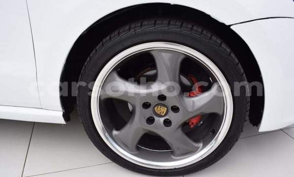 Buy Used Volkswagen Polo White Car in Hlotse in Leribe Buy Used Volkswagen Polo White Car in Hlotse in Leribe