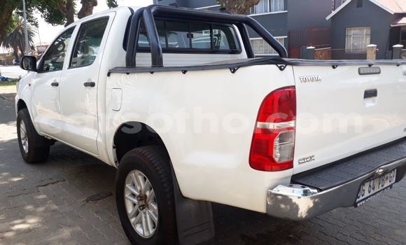 Buy Used Toyota Hilux White Car in Maseru in Maseru Buy Used Toyota Hilux White Car in Maseru in Maseru