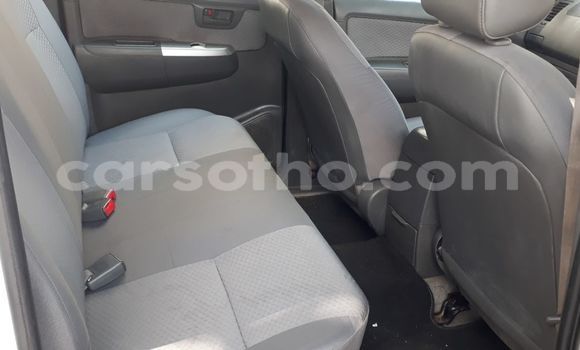 Buy Used Toyota Hilux White Car in Maseru in Maseru Buy Used Toyota Hilux White Car in Maseru in Maseru