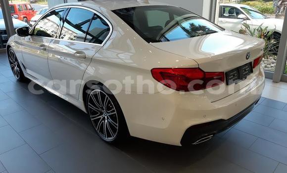 Acheter Occasion Voiture BMW 5–Series Blanc à Maseru, Maseru Acheter Occasion Voiture BMW 5–Series Blanc à Maseru, Maseru