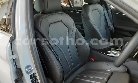 Acheter Occasion Voiture BMW 5–Series Blanc à Maseru, Maseru Acheter Occasion Voiture BMW 5–Series Blanc à Maseru, Maseru