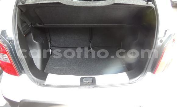 Sayi Na hannu Nissan Livina White Mota in Butha Buthe a Butha-Buthe Sayi Na hannu Nissan Livina White Mota in Butha Buthe a Butha-Buthe