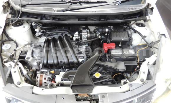 Sayi Na hannu Nissan Livina White Mota in Butha Buthe a Butha-Buthe Sayi Na hannu Nissan Livina White Mota in Butha Buthe a Butha-Buthe