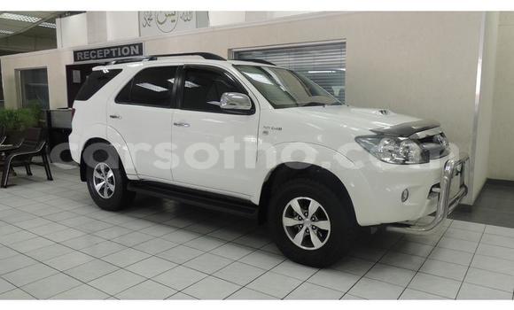 اشتري مستعمل Toyota Fortuner White سيارة في Butha Buthe في Butha-Buthe اشتري مستعمل Toyota Fortuner White سيارة في Butha Buthe في Butha-Buthe