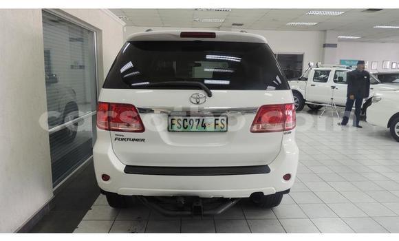 اشتري مستعمل Toyota Fortuner White سيارة في Butha Buthe في Butha-Buthe اشتري مستعمل Toyota Fortuner White سيارة في Butha Buthe في Butha-Buthe