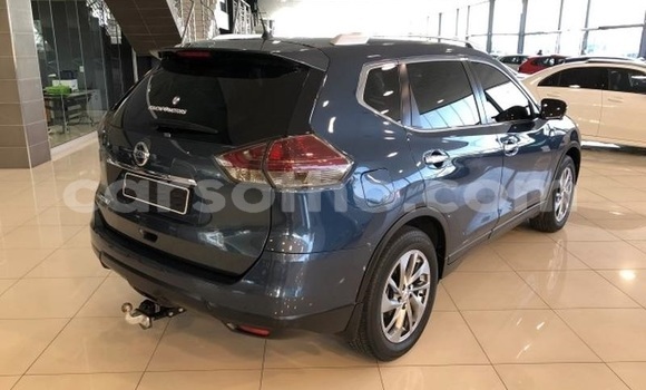 Sayi Na hannu Nissan X–Trail Blue Mota in Maseru a Maseru Sayi Na hannu Nissan X–Trail Blue Mota in Maseru a Maseru