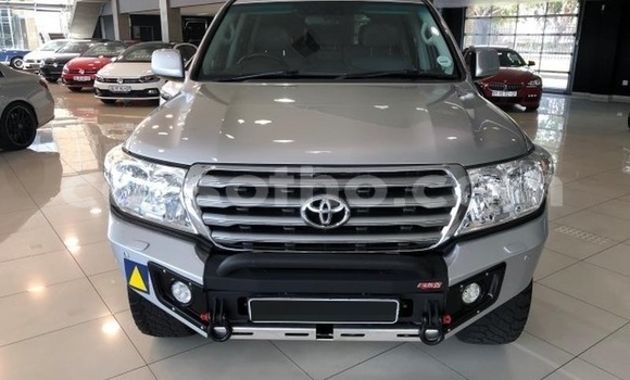 اشتري مستعمل Toyota Land Cruiser Silver سيارة في Maseru في Maseru اشتري مستعمل Toyota Land Cruiser Silver سيارة في Maseru في Maseru