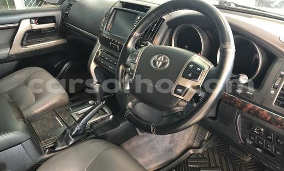 اشتري مستعمل Toyota Land Cruiser Silver سيارة في Maseru في Maseru اشتري مستعمل Toyota Land Cruiser Silver سيارة في Maseru في Maseru