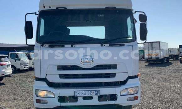 Buy Used Nissan 300ZX White Car in Maseru in Maseru Buy Used Nissan 300ZX White Car in Maseru in Maseru