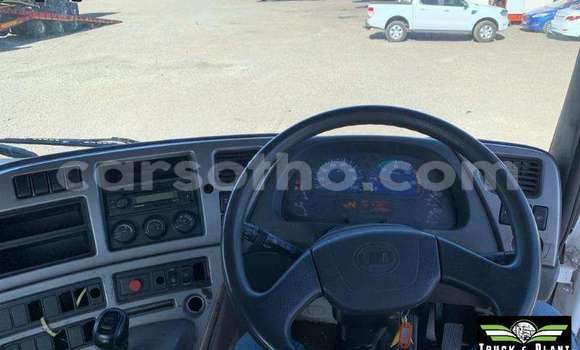 Buy Used Nissan 300ZX White Car in Maseru in Maseru Buy Used Nissan 300ZX White Car in Maseru in Maseru