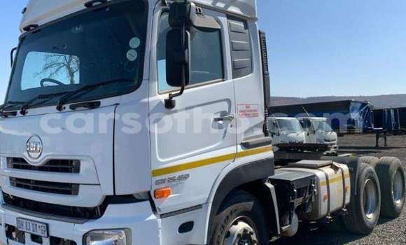 Buy Used Nissan 300ZX White Car in Maseru in Maseru Buy Used Nissan 300ZX White Car in Maseru in Maseru