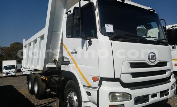 Acheter Occasion Voiture Nissan 280ZX Blanc à Maseru, Maseru Acheter Occasion Voiture Nissan 280ZX Blanc à Maseru, Maseru