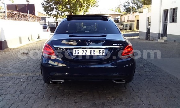 Acheter Occasion Voiture Mercedes-Benz C-klasse AMG Bleu à Butha–Buthe, Thaba-Tseka Acheter Occasion Voiture Mercedes-Benz C-klasse AMG Bleu à Butha–Buthe, Thaba-Tseka