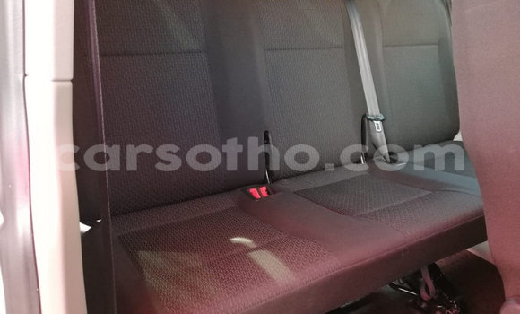 اشتري مستعمل Volkswagen Caravelle White سيارة في Butha–Buthe في Thaba-Tseka اشتري مستعمل Volkswagen Caravelle White سيارة في Butha–Buthe في Thaba-Tseka