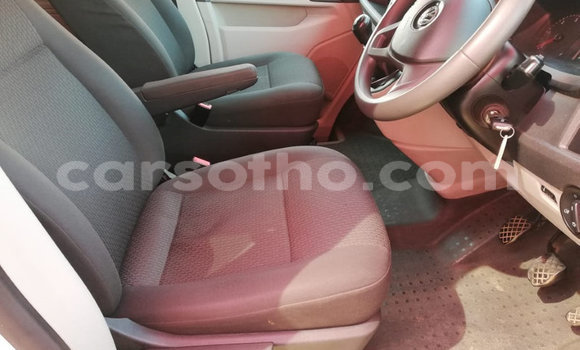 اشتري مستعمل Volkswagen Caravelle White سيارة في Butha–Buthe في Thaba-Tseka اشتري مستعمل Volkswagen Caravelle White سيارة في Butha–Buthe في Thaba-Tseka