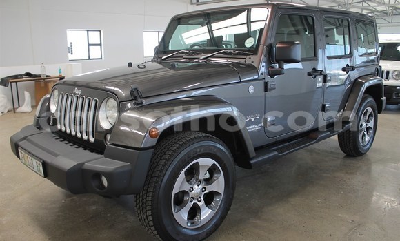 Sayi Na hannu Jeep Wrangler Black Mota in Roma a Maseru