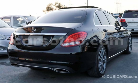 Sayi Imported Mercedes-Benz 190 Black Mota in Import - Dubai a Maseru Sayi Imported Mercedes-Benz 190 Black Mota in Import - Dubai a Maseru