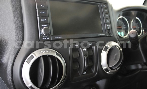 Sayi Na hannu Jeep Wrangler Black Mota in Roma a Maseru Sayi Na hannu Jeep Wrangler Black Mota in Roma a Maseru