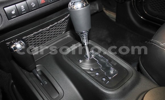 Sayi Na hannu Jeep Wrangler Black Mota in Roma a Maseru Sayi Na hannu Jeep Wrangler Black Mota in Roma a Maseru