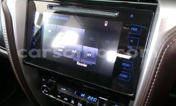 اشتري مستعمل Toyota Fortuner White سيارة في Roma في Maseru اشتري مستعمل Toyota Fortuner White سيارة في Roma في Maseru