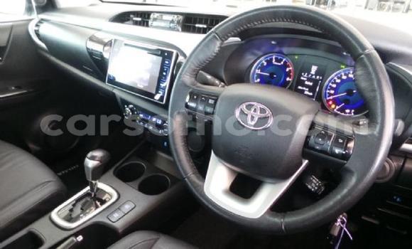 Buy Used Toyota Hilux White Car in Roma in Maseru Buy Used Toyota Hilux White Car in Roma in Maseru