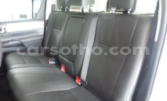 Buy Used Toyota Hilux White Car in Roma in Maseru Buy Used Toyota Hilux White Car in Roma in Maseru